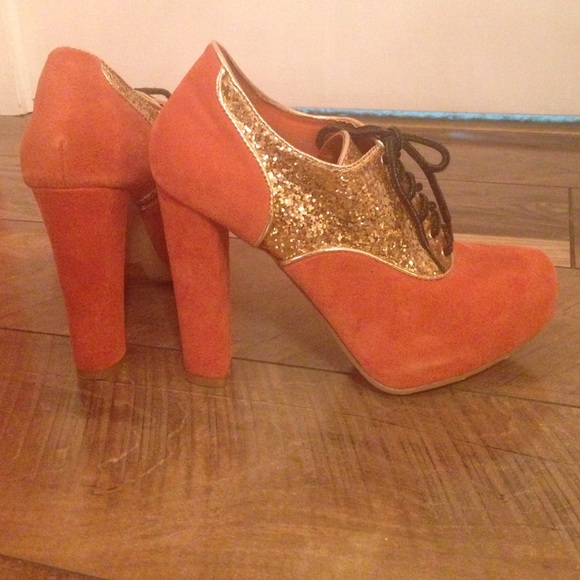 Kimchi Blue Bootie heels