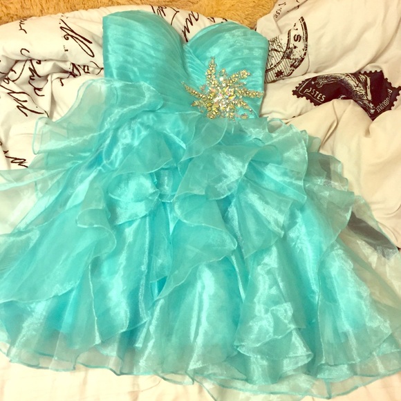 Tiffany blue short prom/homecoming dress!