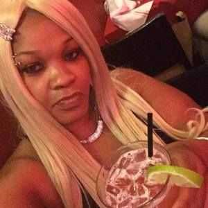 Meet your Posher, Felicia