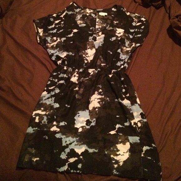 Short sleeved casual dress