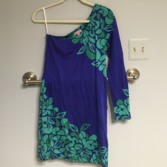 Lily Pulitzer one sleeved dress