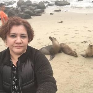 Meet your Posher, Laura