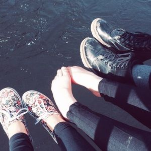 Meet your Posher, Mia