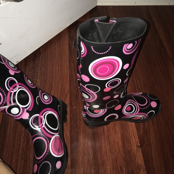 Totes rain boots