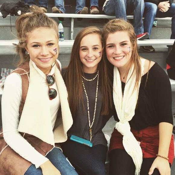 Meet your Posher, Julia - Picture 1 of 1