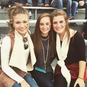 Meet your Posher, Julia