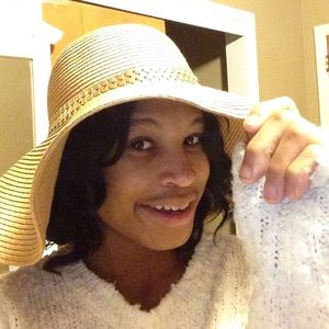 Bebe Sunday or day out with the girls hat!