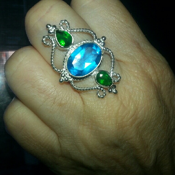 Ring - Picture 4 of 4
