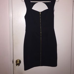 Black zip mini dress!