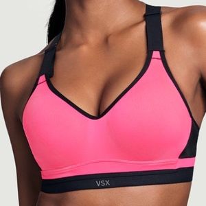 VICTORIA'S SECRET SPORT
Incredible by VS Sport Bra