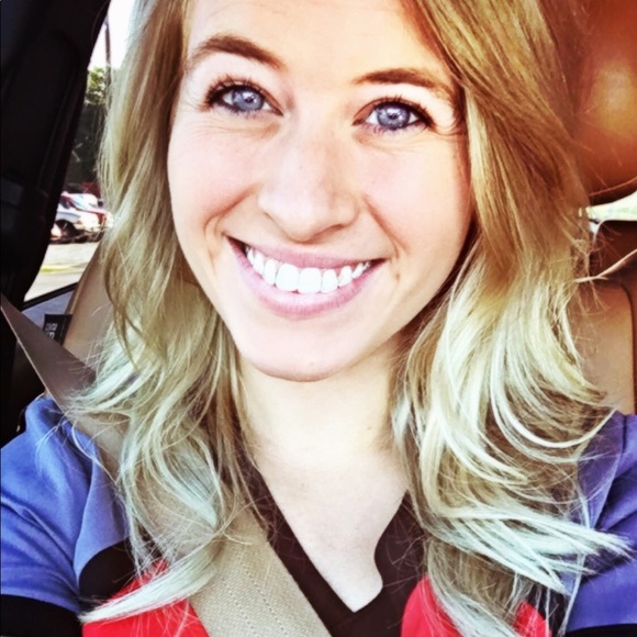 Meet your Posher, Alana - Picture 2 of 4