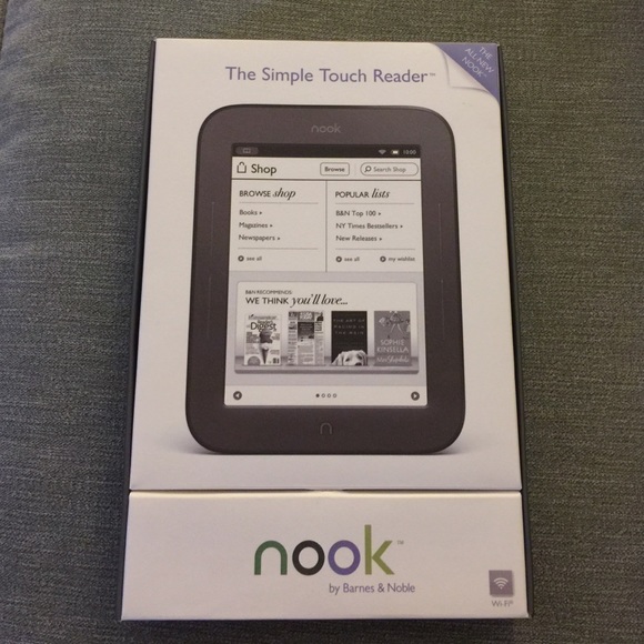 Make offer! Nook Simple Touch Reader w/case