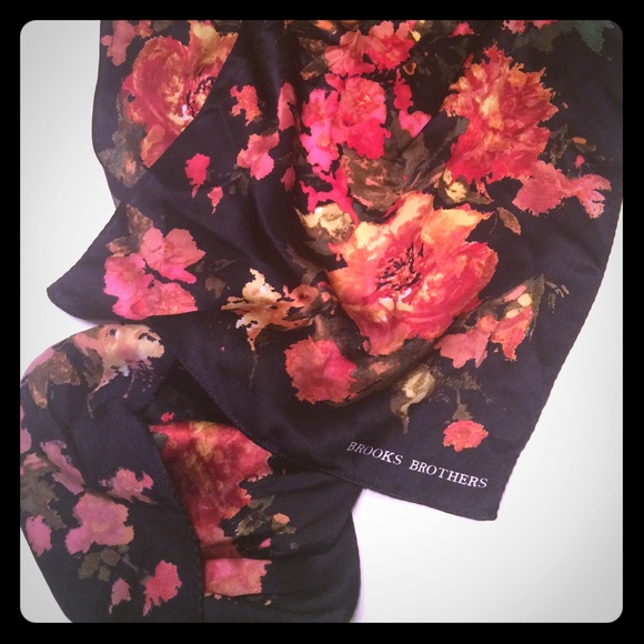 100% silk elegant Brooks Brothers Scarf .