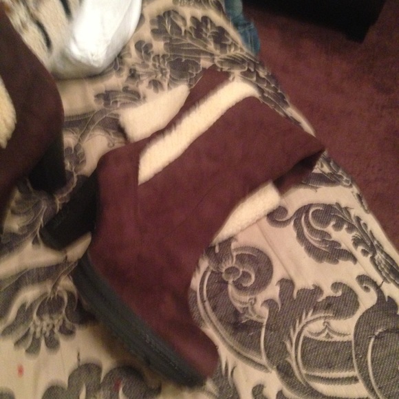 Boots - Picture 3 of 3