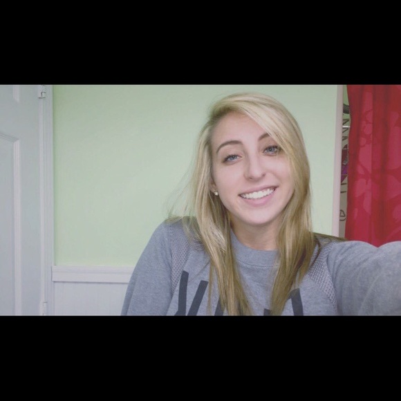 Meet your Posher, Leanne - Picture 1 of 1