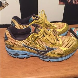 Mizuno Wave Rider women's running shoes