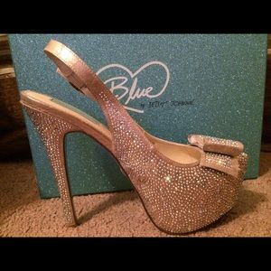 Betsy Johnson (Blue by Betsy Johnson)