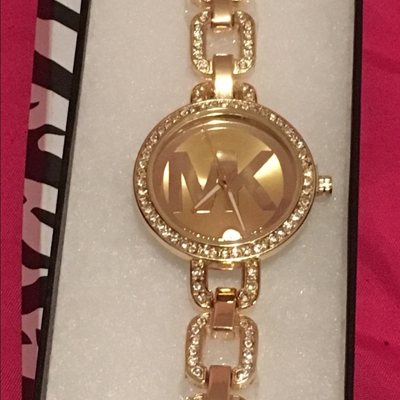 Gorgeous MK watches - Picture 1 of 2