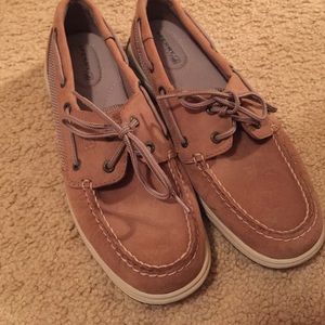 BRAND NEW sperrys