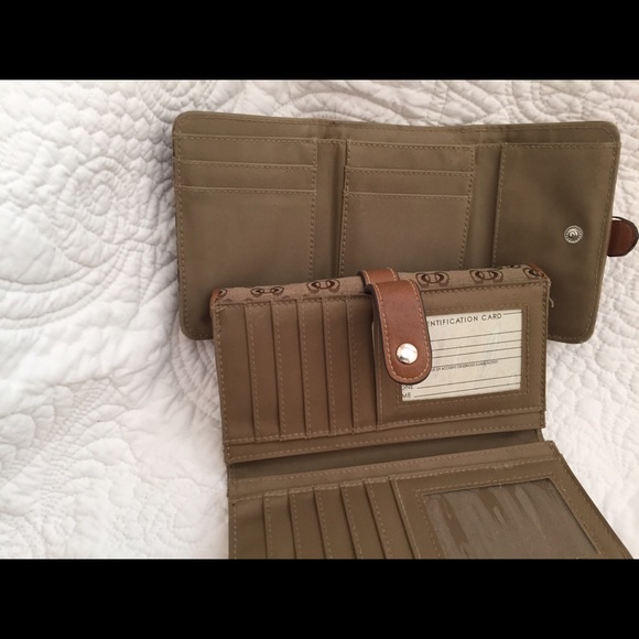 Wallet Bundle - Picture 2 of 4