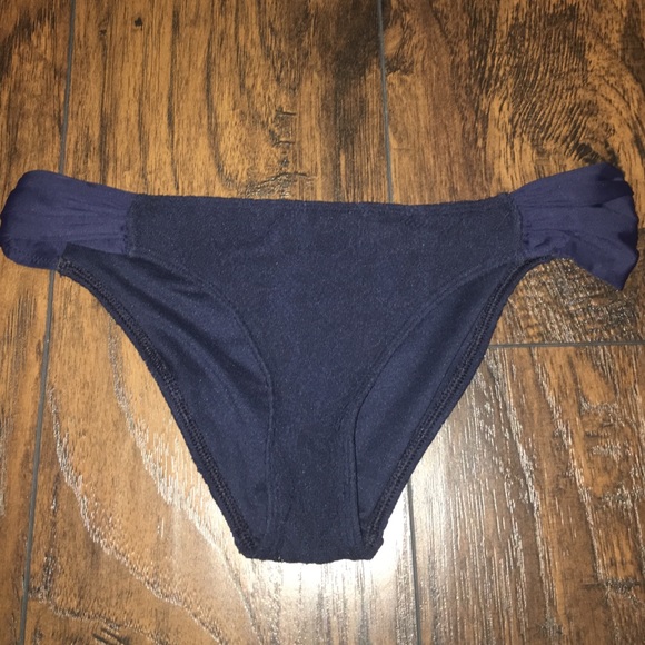 Overlay Lace Ruffle Navy Blue A&F Bikini - Picture 3 of 4