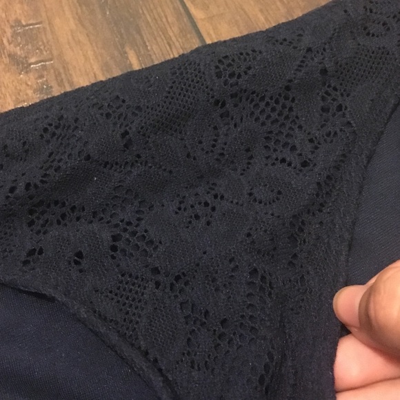 Overlay Lace Ruffle Navy Blue A&F Bikini - Picture 4 of 4