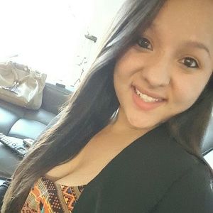 Meet your Posher, Ana