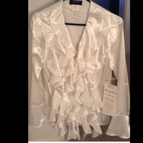 Ruffle Gaynell Blouse