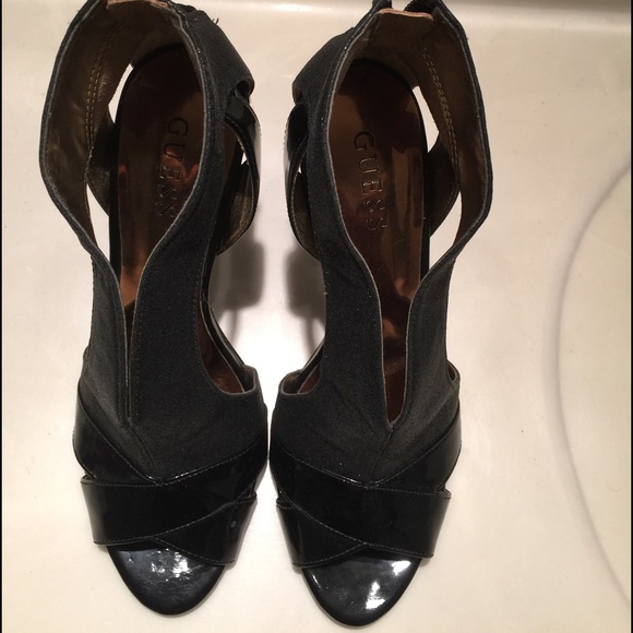 Black Guess 3inch heels - Picture 3 of 4