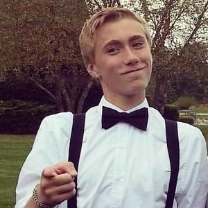 Meet your Posher, Collin