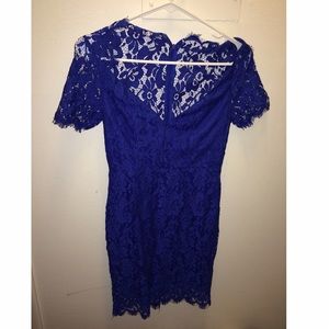 What In carnation cobalt blue lace dress small