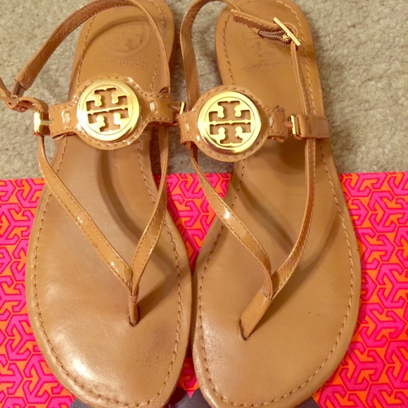 Beautiful Tory Burch  tan sandals