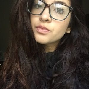 Meet your Posher, Lucia