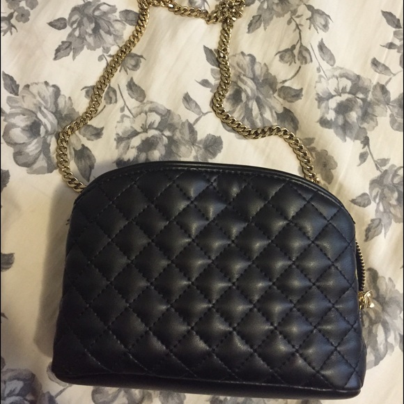 Zara Handbags - Zara Quilted Crossbody