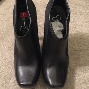 Jessica Simpson NWT black booties