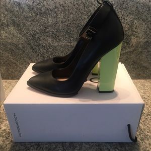 Gorgeous black & neon pumps
