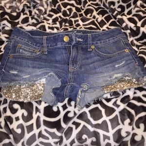Cute denim shorts with sparkly pockets