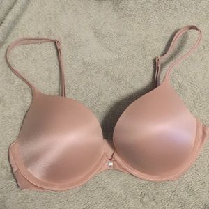 Victoria's secret very sexy pushup bra 32c nude