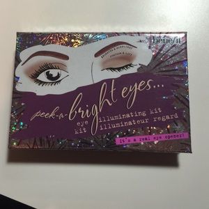 Benefit Peek-a-Bright eyes palette
