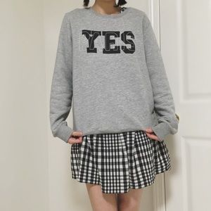 🎉HP🎉 APC yes paris sweatshirt
