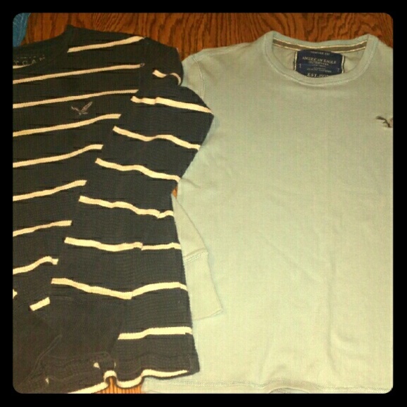 2 size xs American Eagle long sleeve shirts - Picture 1 of 1