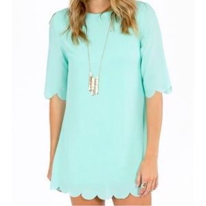 PERFECT FOR SPRING! Tobi Sweetly Scalloped Dress