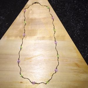 Classy , simple , gold necklace