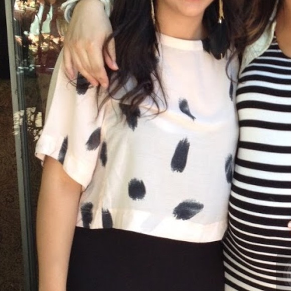 Slub crop top H&M. light pink with black feathers