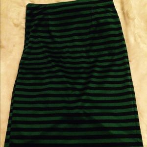 Pencil skirt (L)