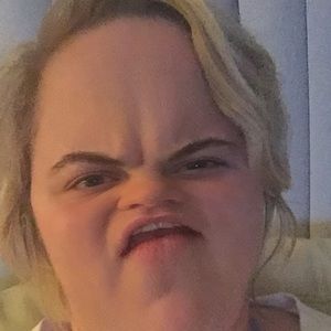 Meet your Posher, Marisa