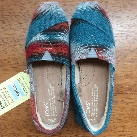 TOMS Classic Grey Red Friday Wool