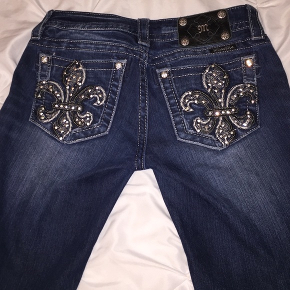Miss Me Jeans - Picture 2 of 3