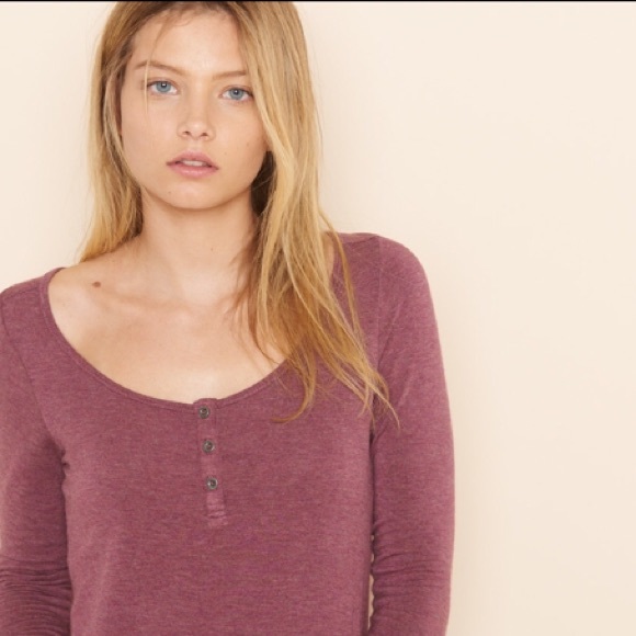 $5 Long sleeve top*READ DESCRIPTION