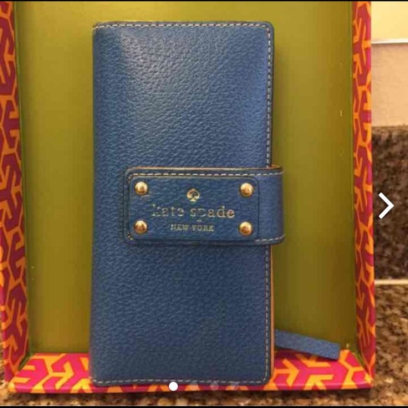 Blue 7 x 3 Kate Spade Wellesley wallet